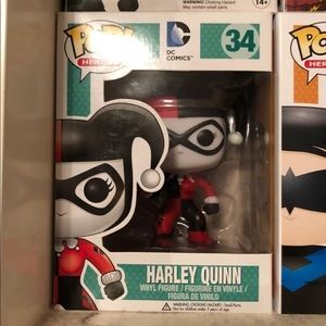 Harley Quinn Pop Figurine 34